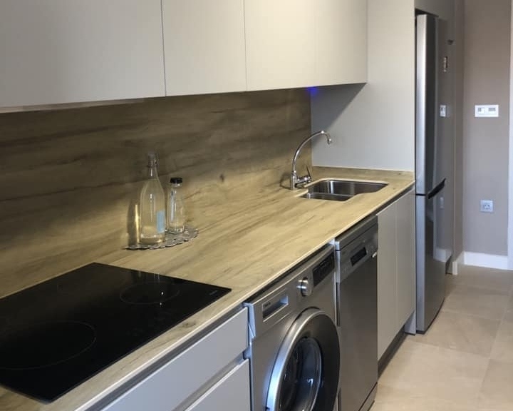 Reforma de Cocina Luz y Madera