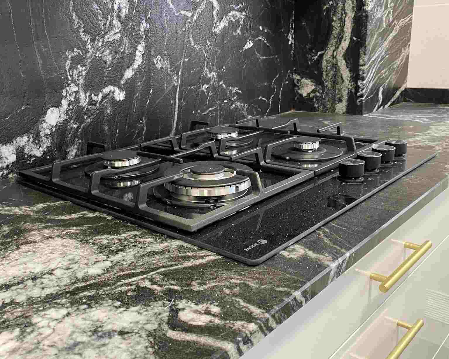 cocina Negro Imperial